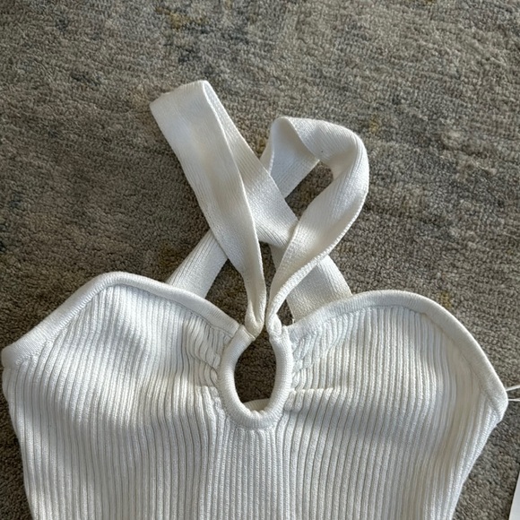 A&F White Ribbed tank - Picture 3 of 5
